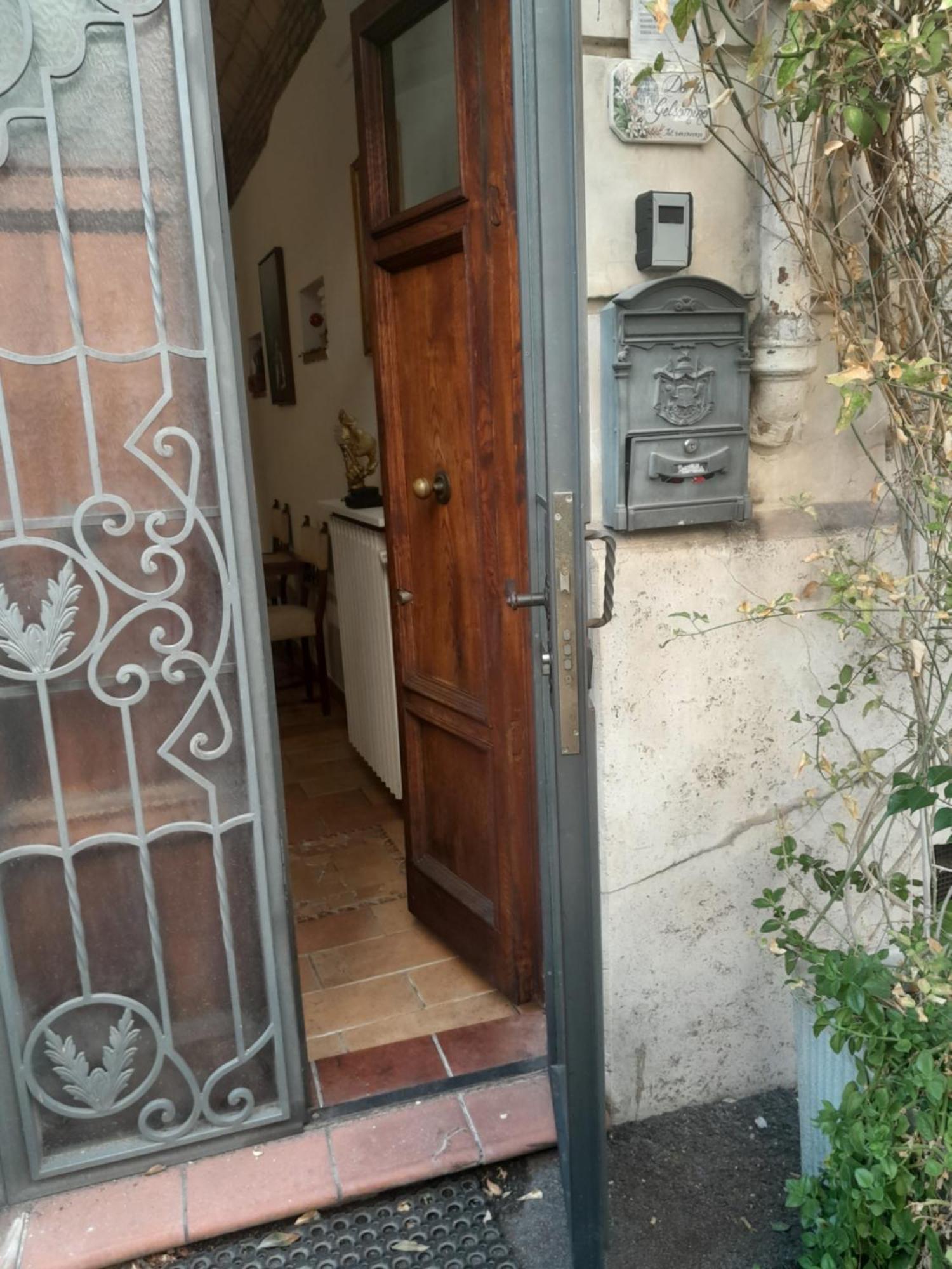 Domus Gelsomino Apartment Rome Luaran gambar